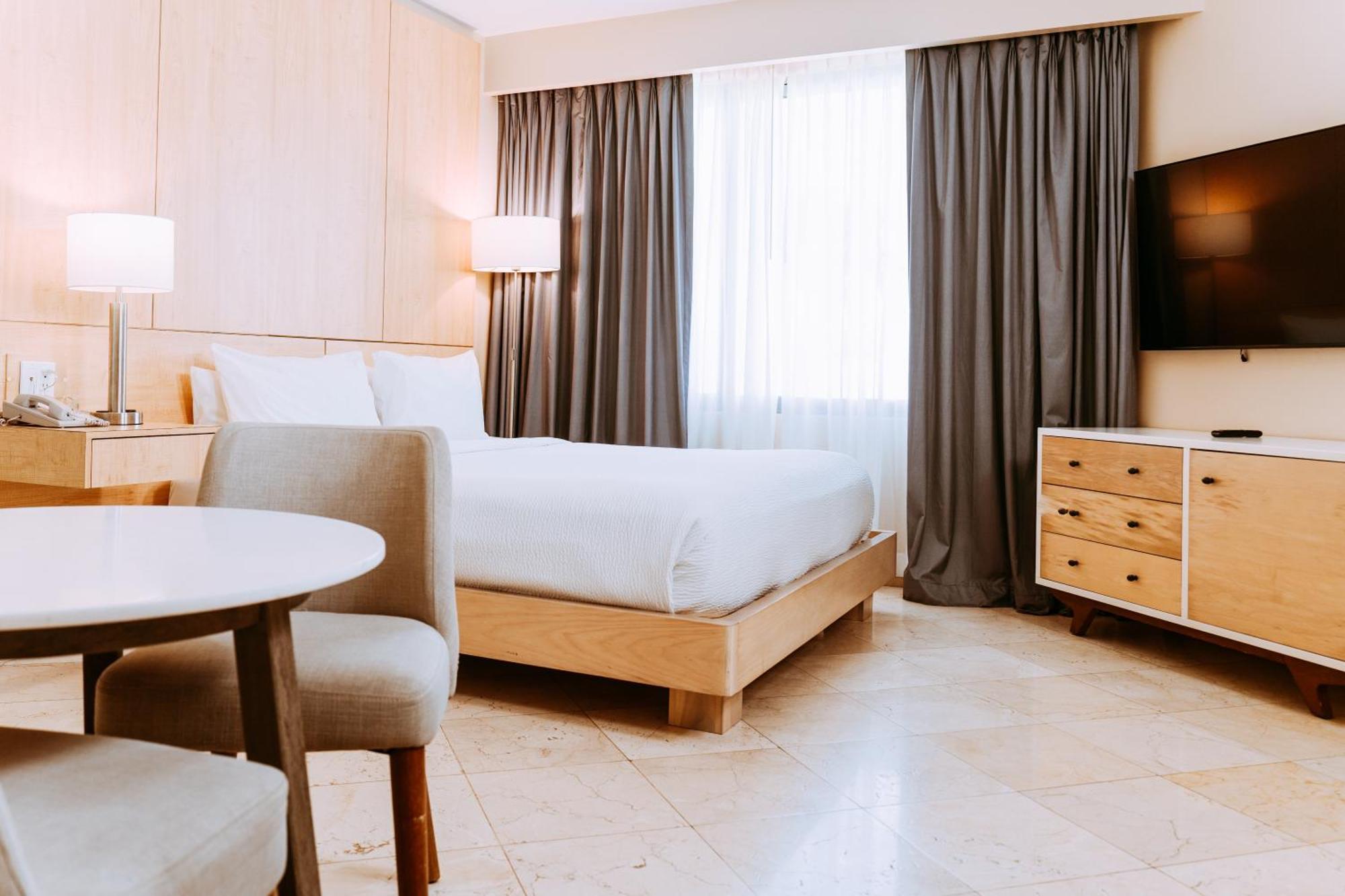 The Mill Resort And Suites 팜비치 외부 사진